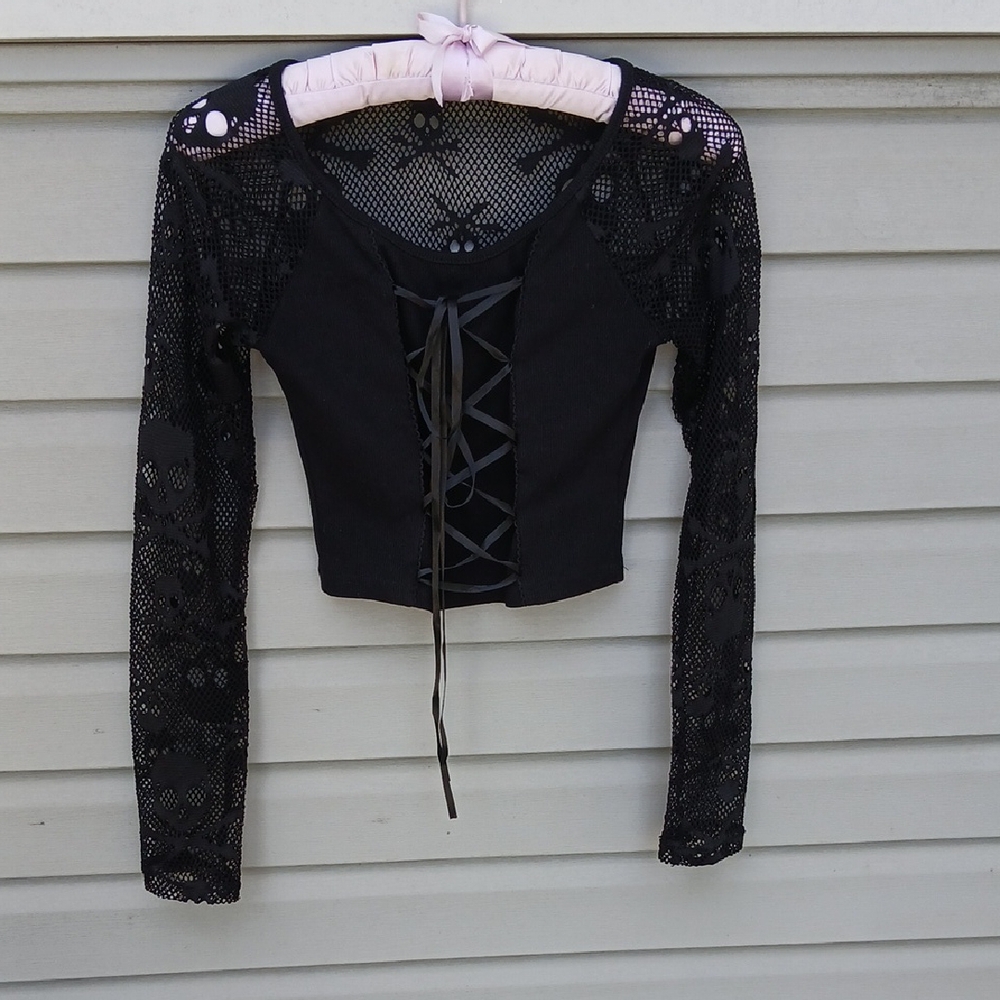 Chic Black Lace-Up Crop Top